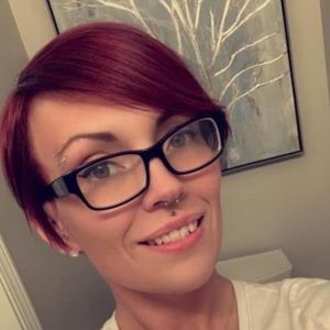 Meet your Posher, Candice